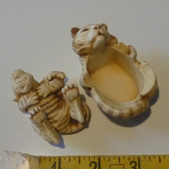 HARMONY KINGDOM Tigers "Of The Same Strip" Trinket Box - Picture 4 of 7